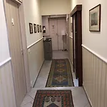 248 Bed & Breakfast 3*