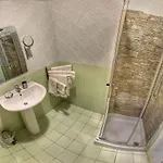 248 Bed & Breakfast 3*