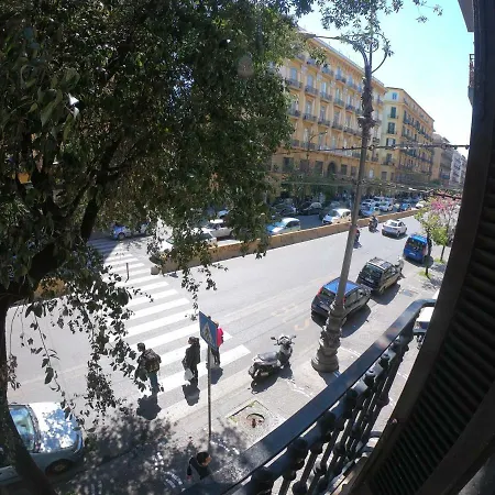 248 Νάπολη