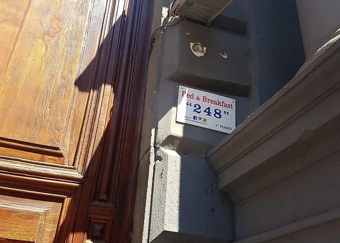 248 Bed & Breakfast 3*